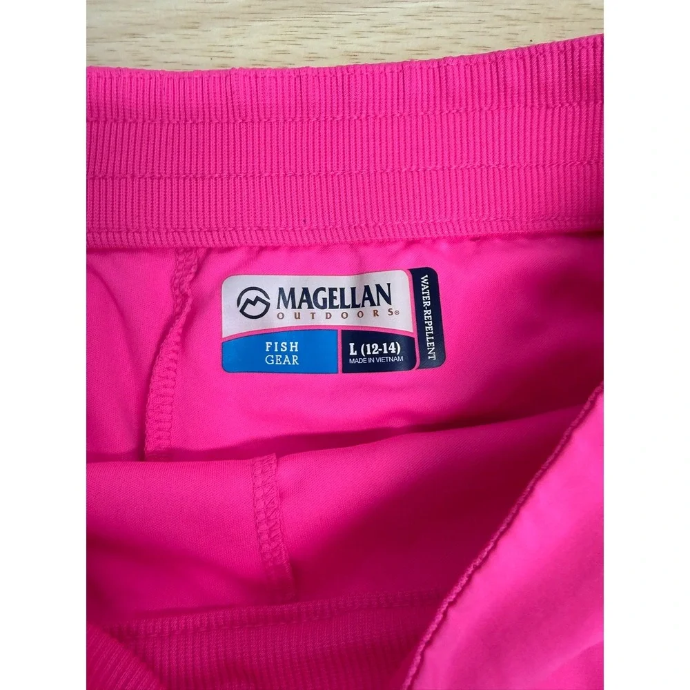 Magellan Outdoors Fish Gear Girls Hot Pink Water Repellent Skort Size L 12-14